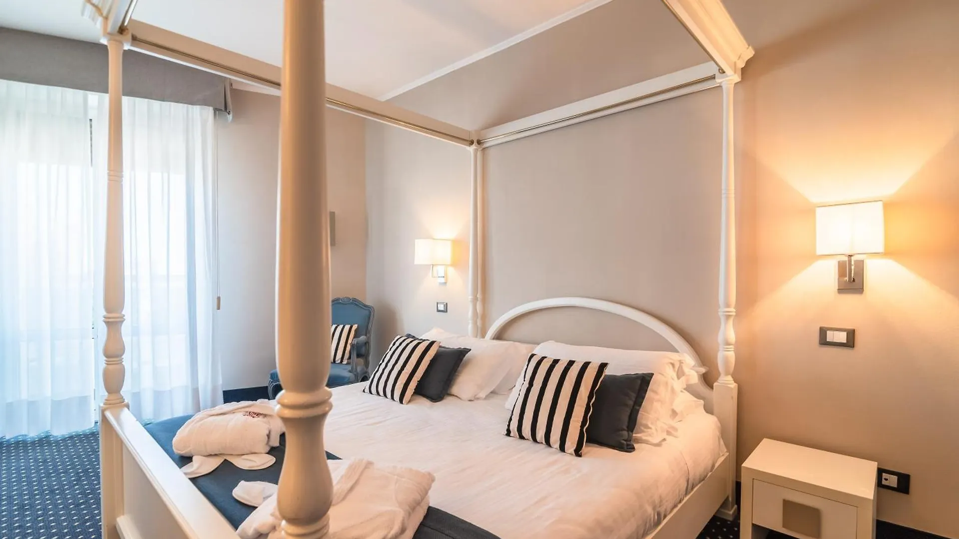 Hotel Anthony Lido di Jesolo 4*,  Italy